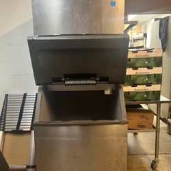 Ice Machine monitowoc 1000 Pound