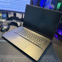 Asus ROG M16 - i9 - 4070 - 32GB - 2TB Nvme - 240Hz Gaming Laptop