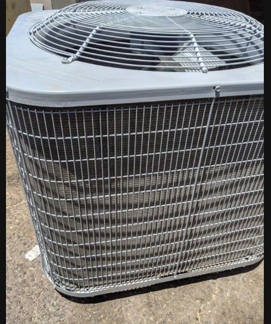 2013 Carrier 2 Ton AC condenser straight cool *Fully Charged with R410a refrigerant