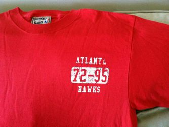 * Hardwood Classics* Atlanta Hawks Short Sleeve T-Shirt Lg. NWOT