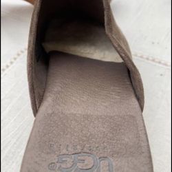 UGG CLOGS Size 10