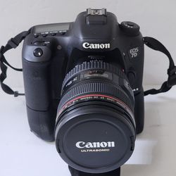 Canon Digital Camera EOS 7D