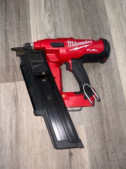 M18 FUEL Nailer