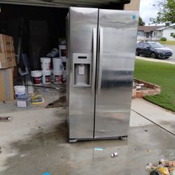 Kenmore Refrigerador Usado Pero Está Trabajando Bien 