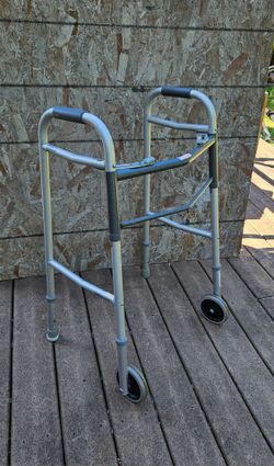 Folding Walker.