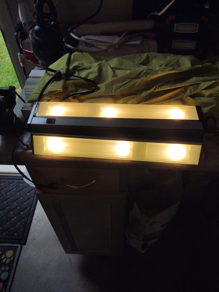 Xenon Under Cabinet Or Work Lights