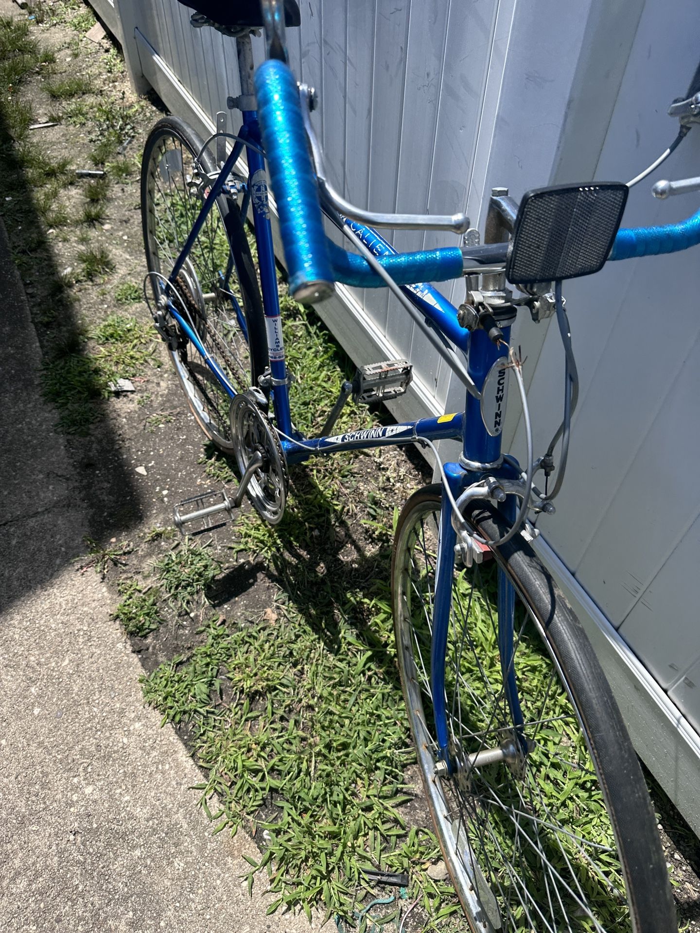 schwinn Caliente 10 speed bicycle 22 Frame for Sale in Rockville Centre NY OfferUp