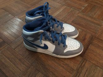 Jordan 1’s Size 6Y