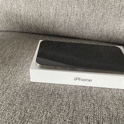 iPhone 15 Pro Max 256GB – Unlocked $500