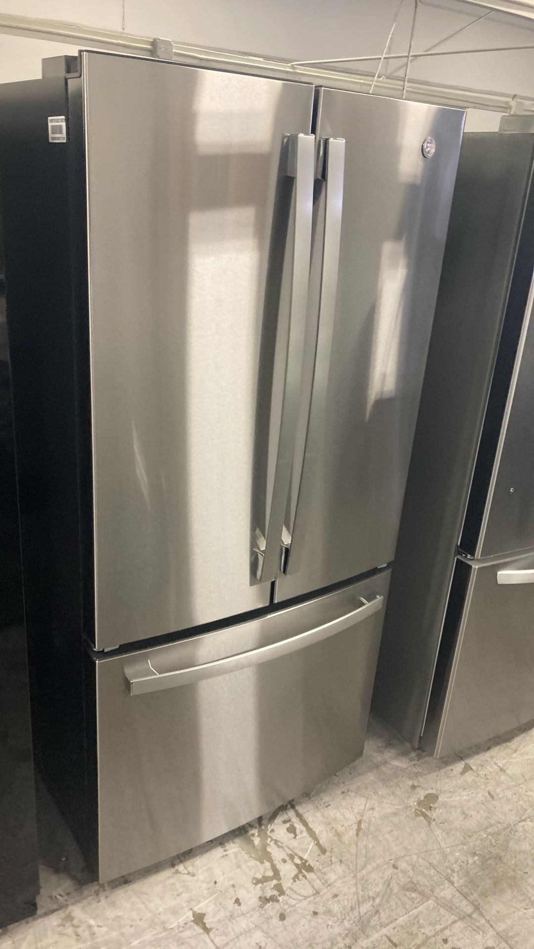 GE Refrigerator