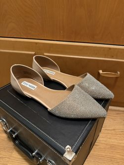 Steve Madden Flats Size 9