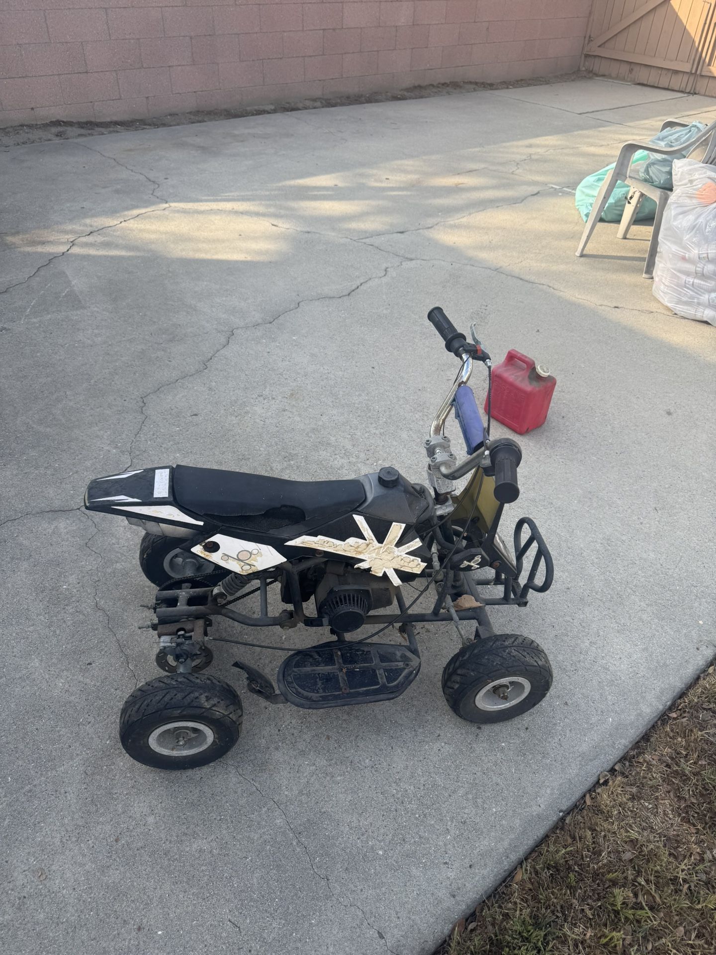 4 Wheeler Motorcycle (check Description)