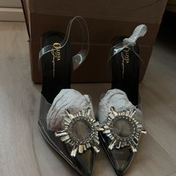 Luxe Affair Embellished Clear Pointed Toe Pumps - Black