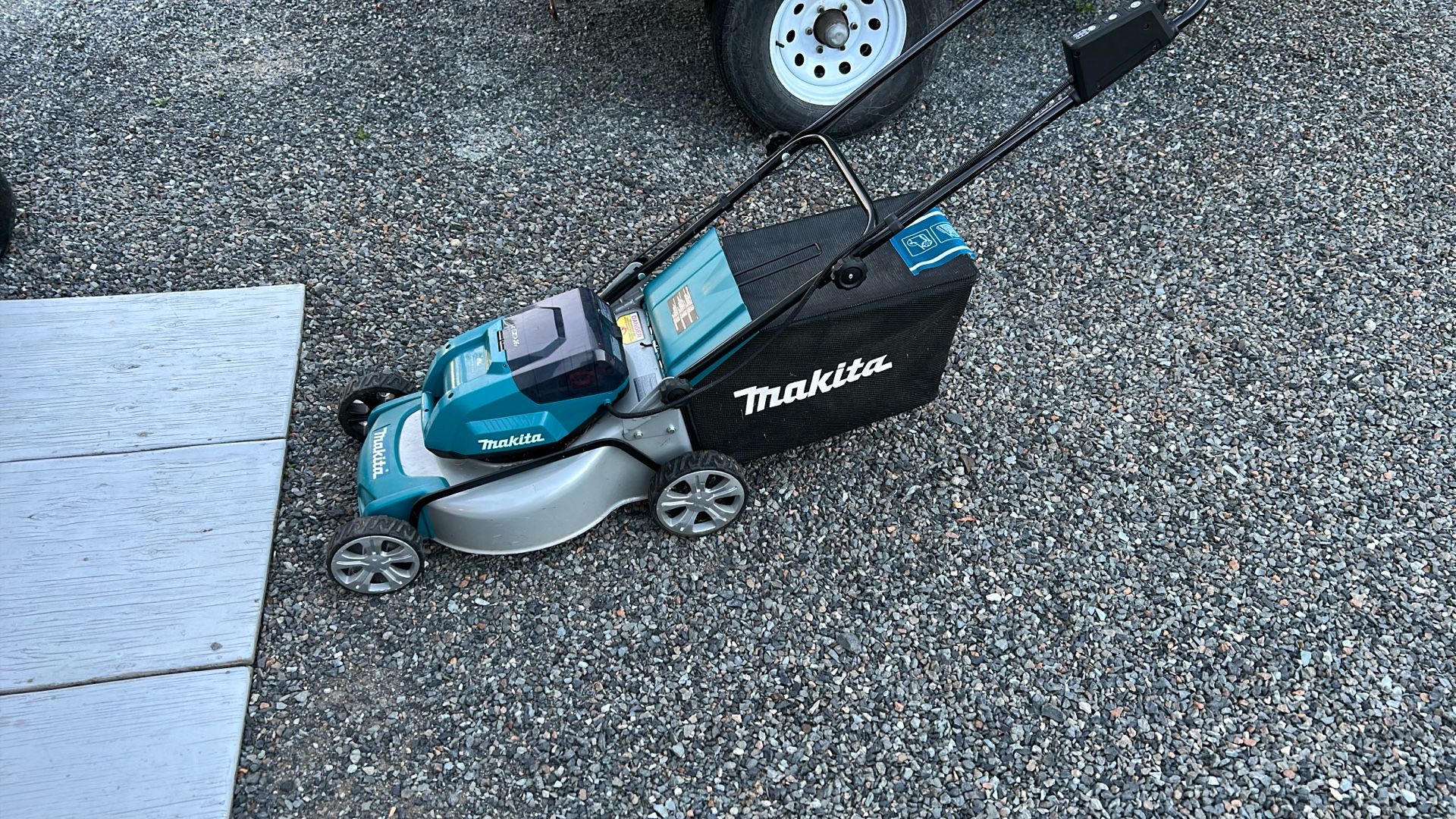 Makita Mower