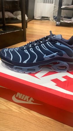 New brand sneakers size 10 and 11