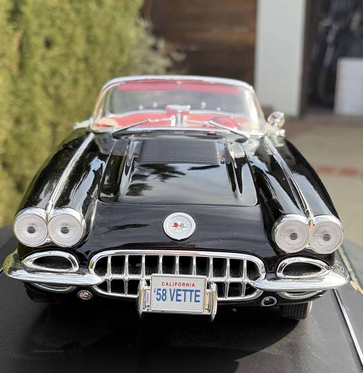 BEAUTIFUL BLACK 1958 CHEVROLET CORVETTE GEARBOX TOYS DIECAST METAL CAR!! NEW IN BOX!! LOOK😀👍🏻