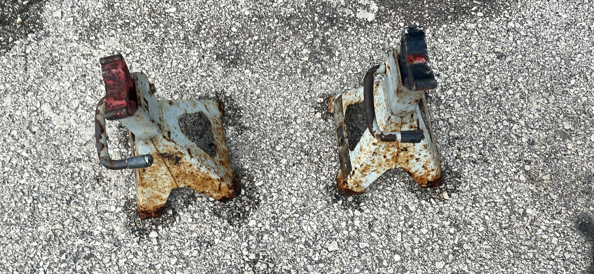 2 Car Jack Stands