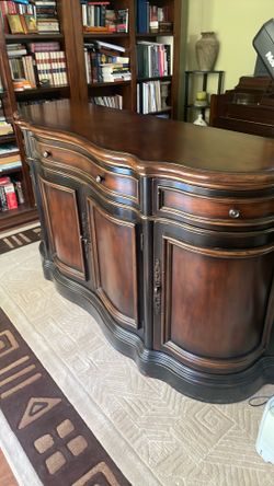 Hooker Furniture Preston Ridge Credenza
