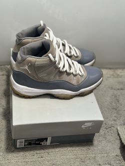 Cool grey 11