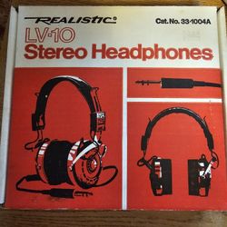 Realistic Lvl-10 Stereo Headphones