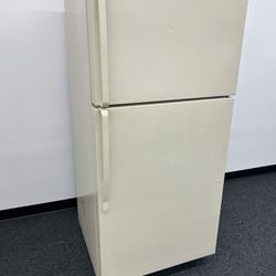 Top And Bottom Fridge With Warranty 