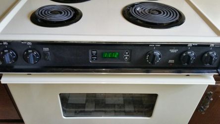 GE Electric Slide-in Stove