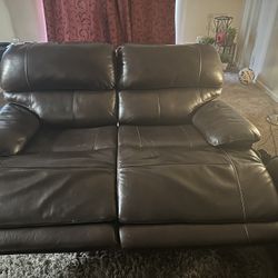 🛋️ For Sale: Alba Leather Power Reclining Sofa w/ Power Headrests (3 Plus 2)– Excellent Condition!