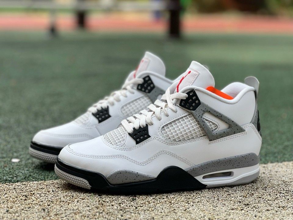 ππΊ πΊπ² π¨π§ π’π΄γππΌπ½π€π’ππ€π¬πππγ Jordan 4 white cement 2025