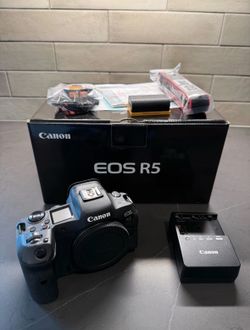 ‼️ Canon EOS R5 45MP Mirrorless Camera Body Only - USED‼️