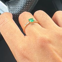 18K Colombian Emerald Ring 