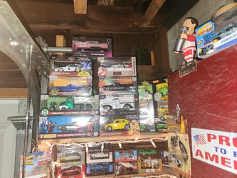 Die Cast Cars 1/64 BRAND NEW!