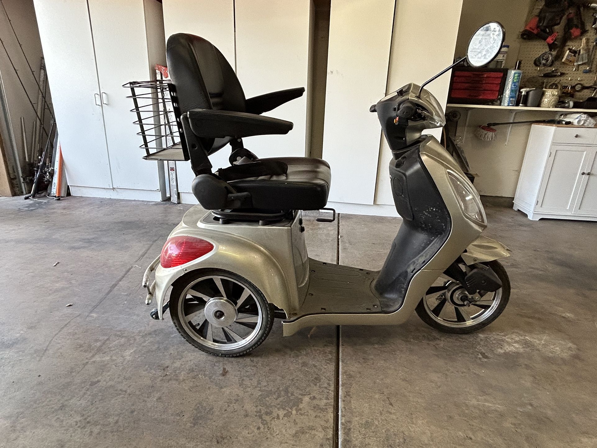 3 Wheel Mobility Scooter