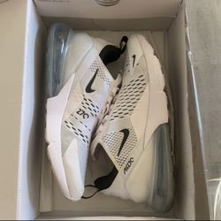Nike Air Max 270 