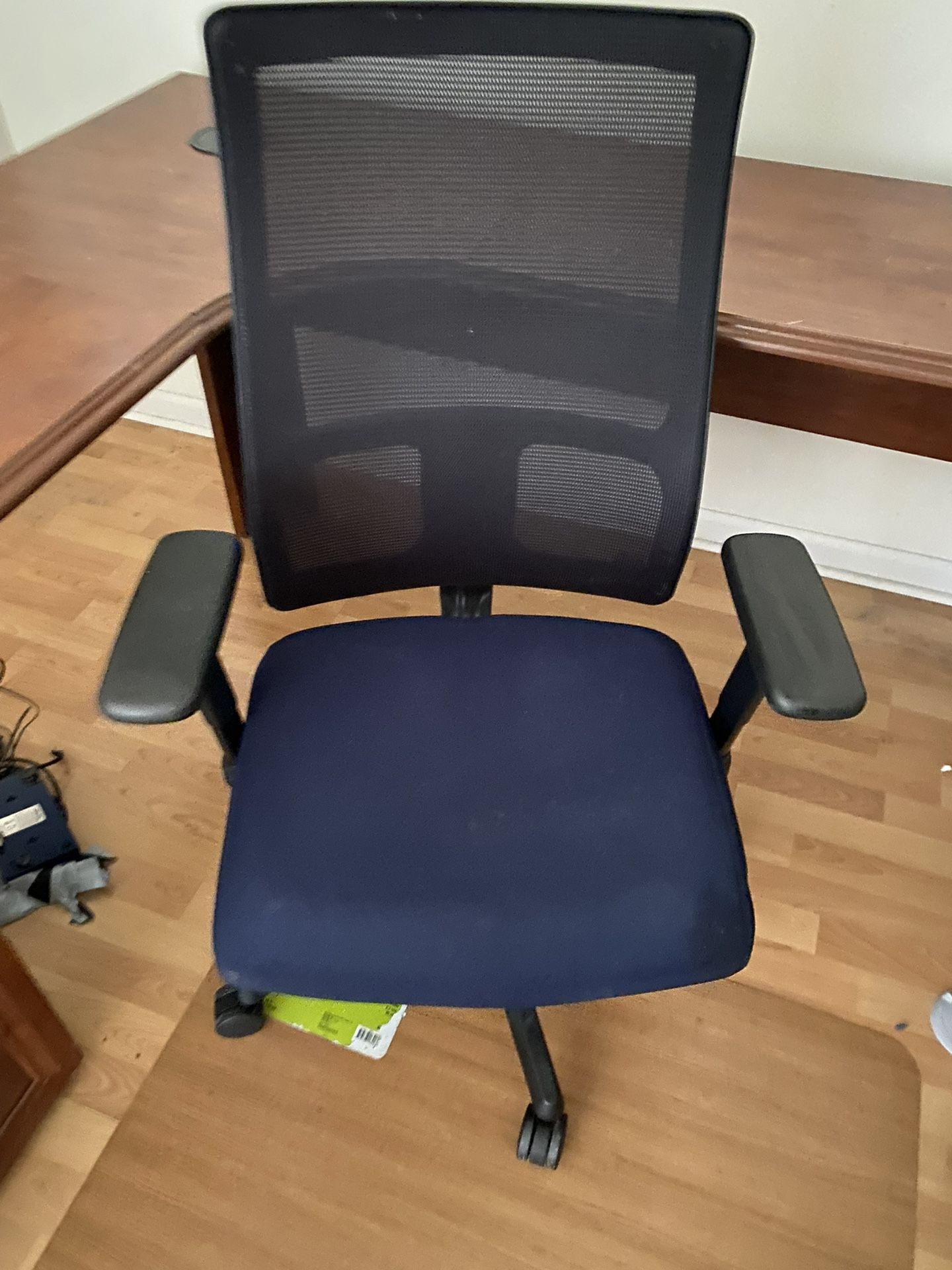 HON Ignition Mid-Back Task Office Chair