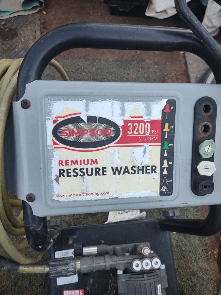 Pressure Washer 3200 PSI w/ Honda GC190 Motor