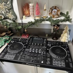 Pioneer DDJ-XZ Decks & JBL 3 Series Mk2 (pair) & JBL LSR310S 10” Subwoofer