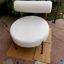New✅️ Boucle Accent Chair, Modern Tufted Vanity Chair, Cozy Sherpa Barrel Chair with Gold Legs