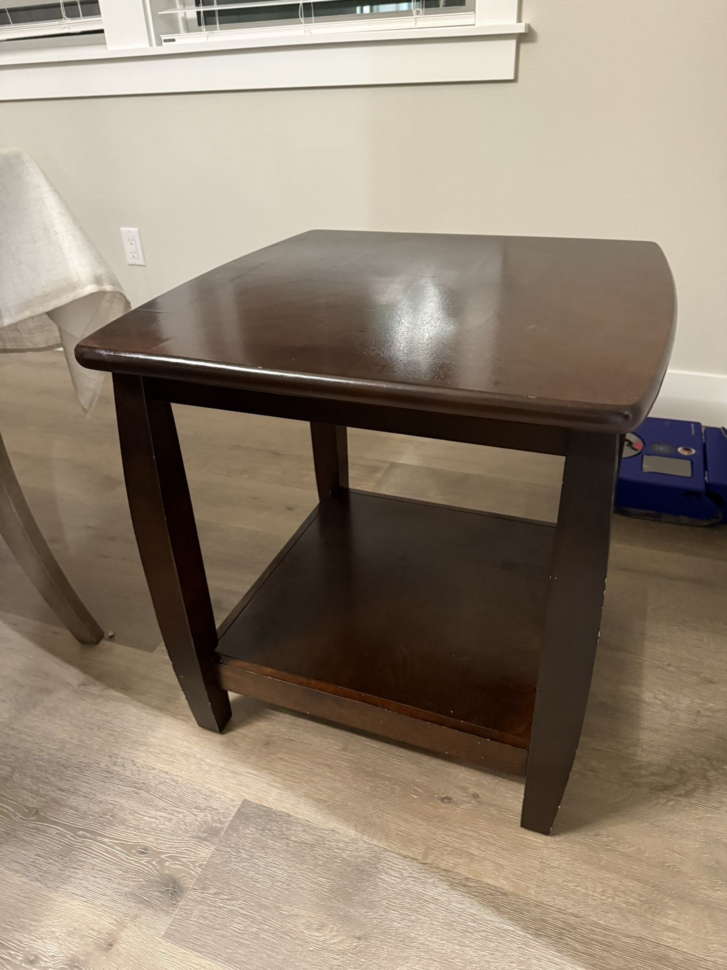 Free End Table