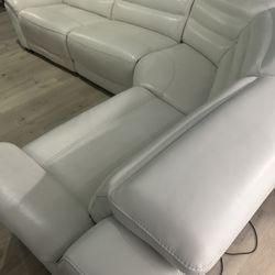 SECTIONAL GENUINE LEATHER RECLINER ELECTRIC WHITE COLOR … DELIVERY SERVICE AVAILABLE ✅💥🚛