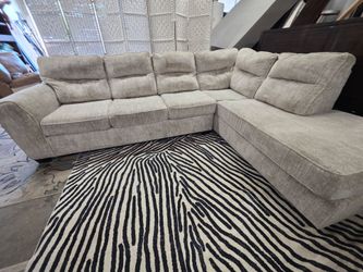 Like-New Luxury Modern Chenille Sectional
