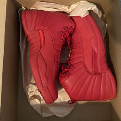 Jordan 12 Size 10.5 Gym red