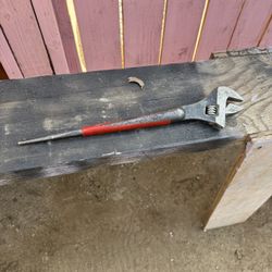 Spud Adjustable Wrench