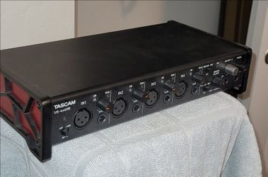 Tascam  US 4x4 4 mic usb audio interface