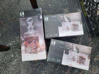 Decanter New never used