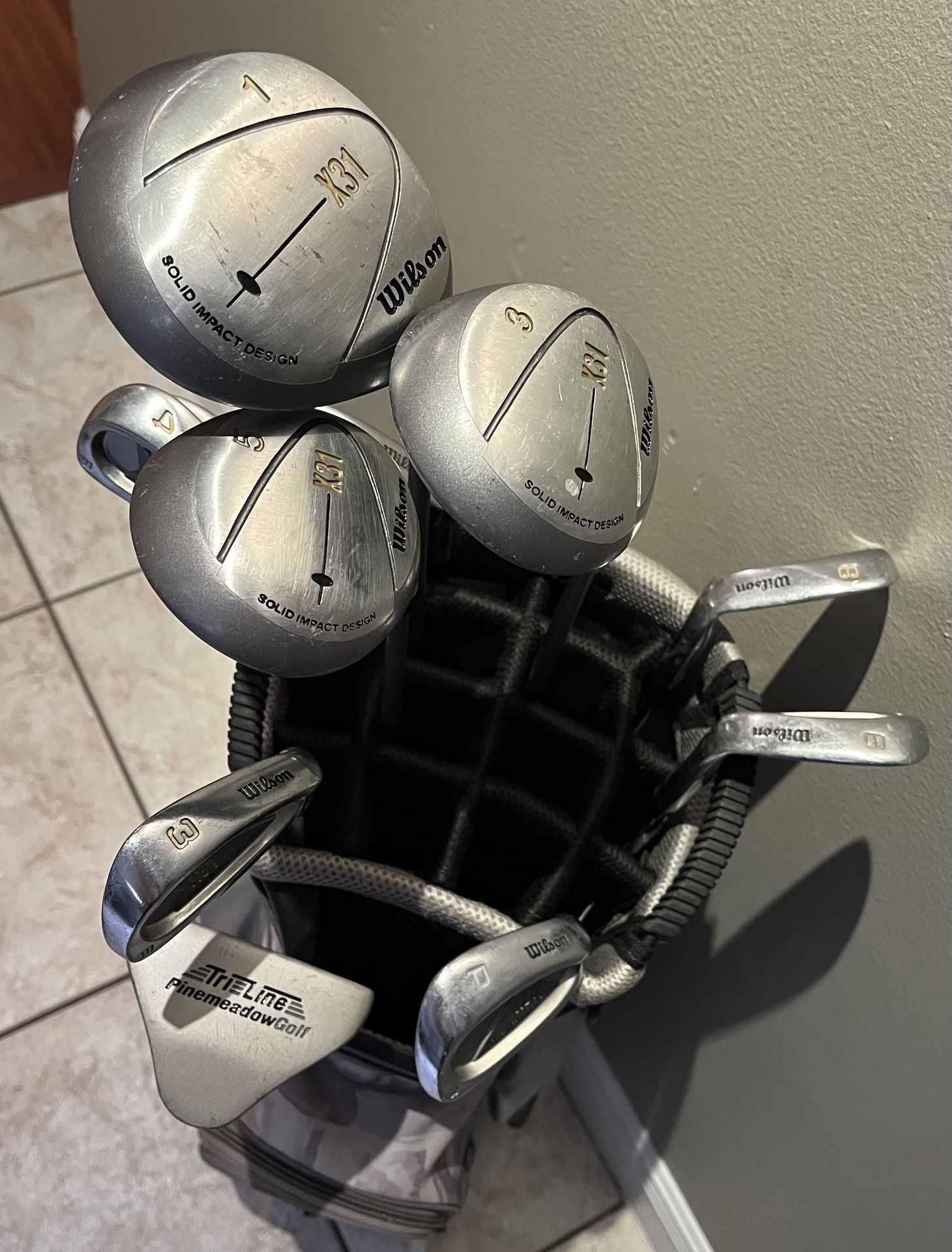 Ladies Wilson Golf Clubs