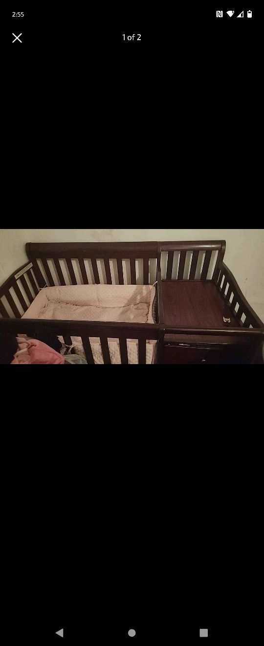 Crib/Toddler Bed