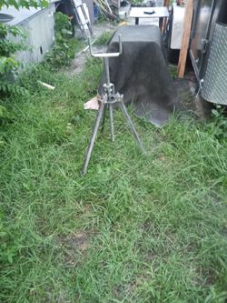 Adjustable Gutter runout stand