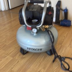 Hitachi 6 gallon Air compressor