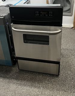 GE Stainless Steel 24” Single Wall Oven 