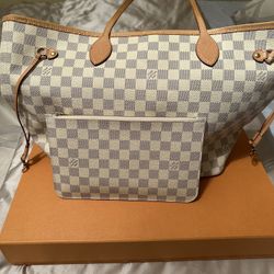 Louis Vuitton MM Neverfull 